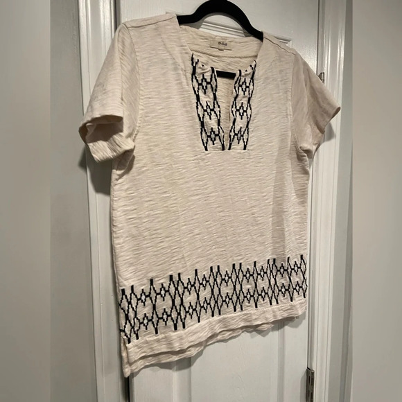Madewell Cream Cotton Black Embroidered V Neck Short Sleeve Split Hem Top Size S - Picture 3 of 10